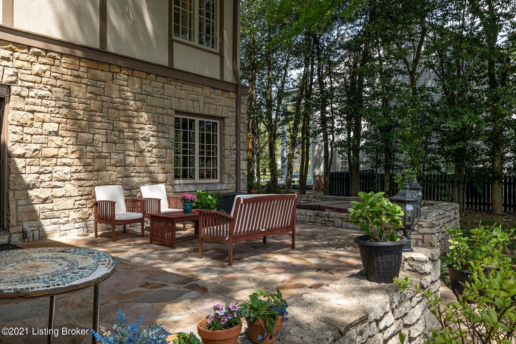 2920 Lexington Road Louisville, KY 40206 - Photo 34 of 39 0372920 Lexington Rd - INTERNET