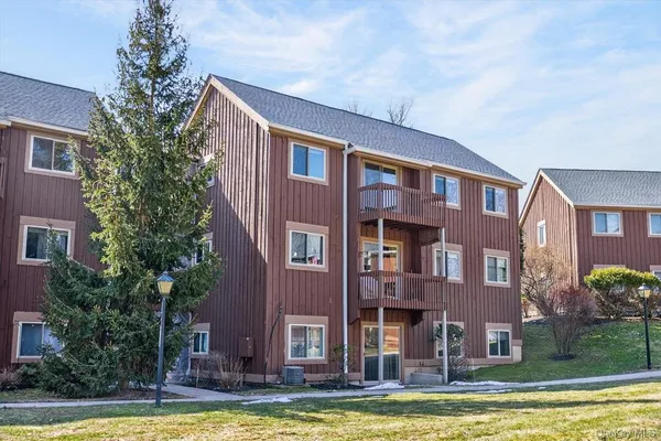 $245,000 | 135 Sterling Street, Unit 135, Beacon, NY 12508