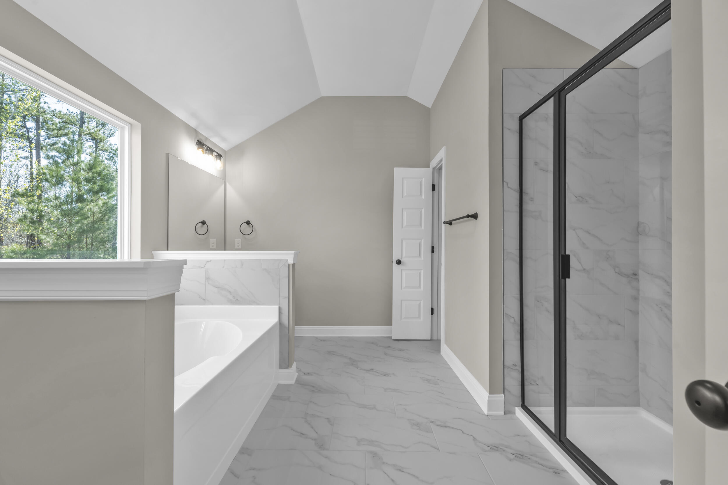 2767 Huntcliffe Drive Augusta, GA 30909 - Photo 19 of 36 Ensuite