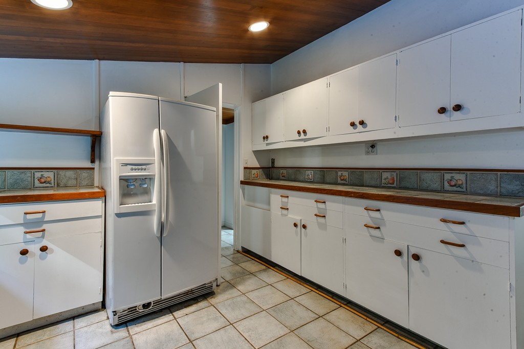 83 Nason Hill Road Sherborn, MA 01770 - Photo 5 of 24 Gallery Image 5