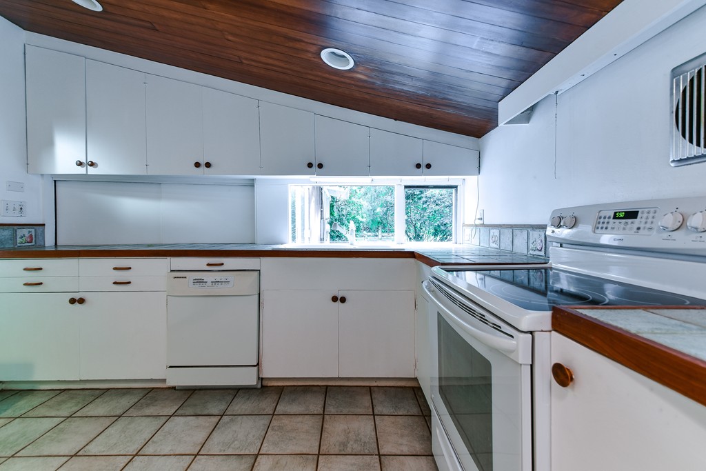 83 Nason Hill Road Sherborn, MA 01770 - Photo 6 of 24 Gallery Image 6