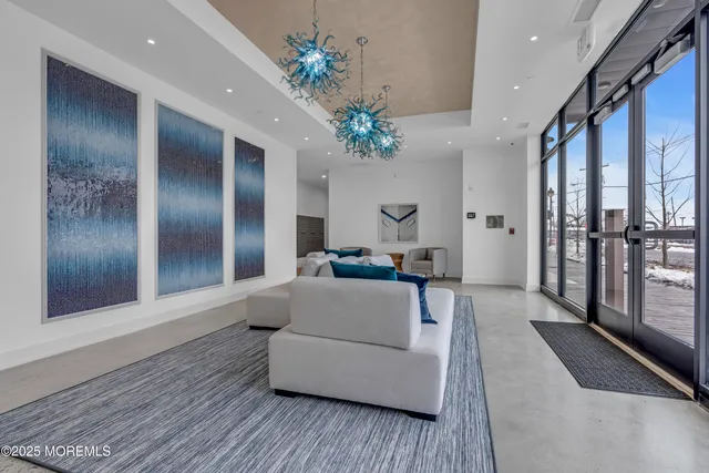 $2,100 | 19 Carr Avenue, Unit 215, Keansburg, NJ 07734