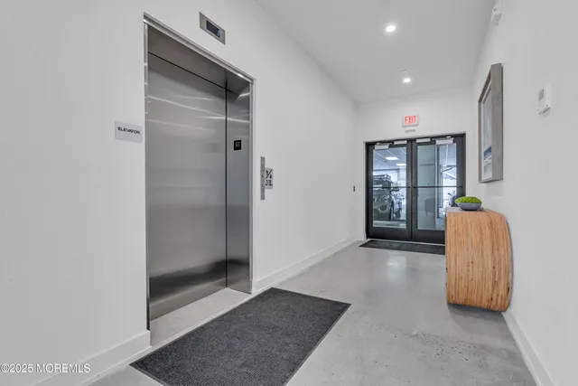 $2,100 | 19 Carr Avenue, Unit 215, Keansburg, NJ 07734