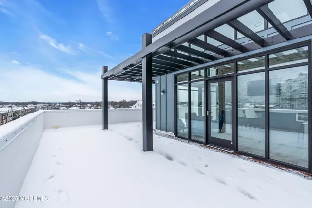 $2,100 | 19 Carr Avenue, Unit 215, Keansburg, NJ 07734