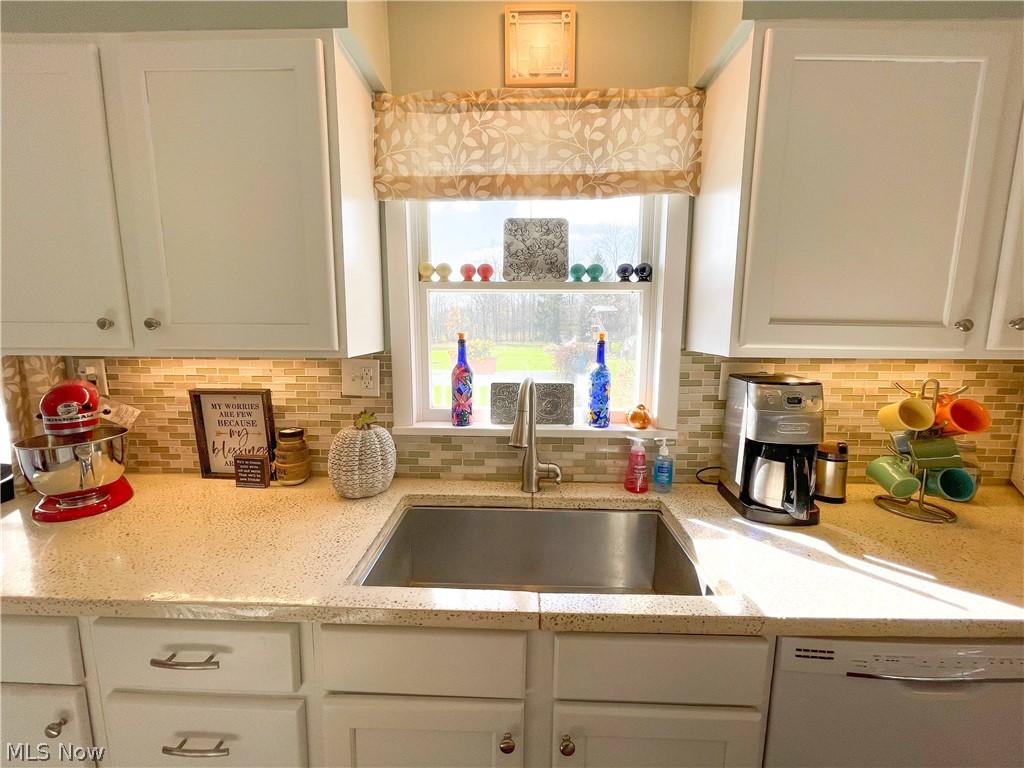 13853 Chardon-Windsor Road Chardon, OH 44024 - Photo 11 of 35 Gallery Image 11