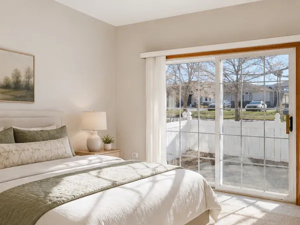 $399,000 | 2392 Carillon Drive, Grayslake, IL 60030