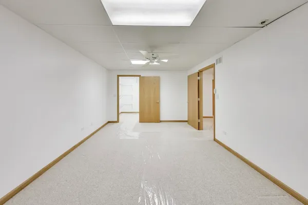 $400,000 | 2392 Carillon Drive, Grayslake, IL 60030