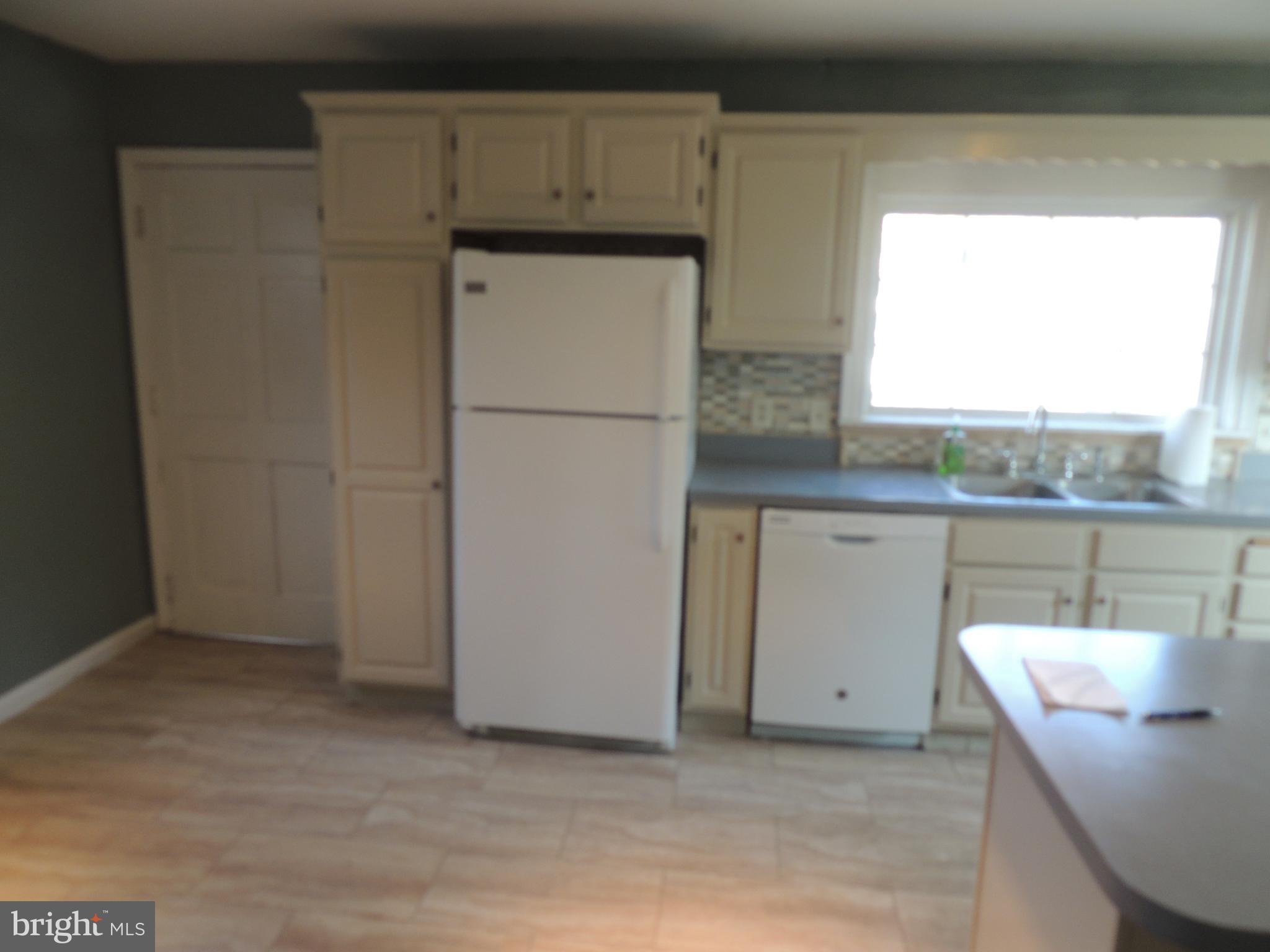 2402 Papaya Road Edgewood, MD 21040 - Photo 3 of 38 Kitchen
