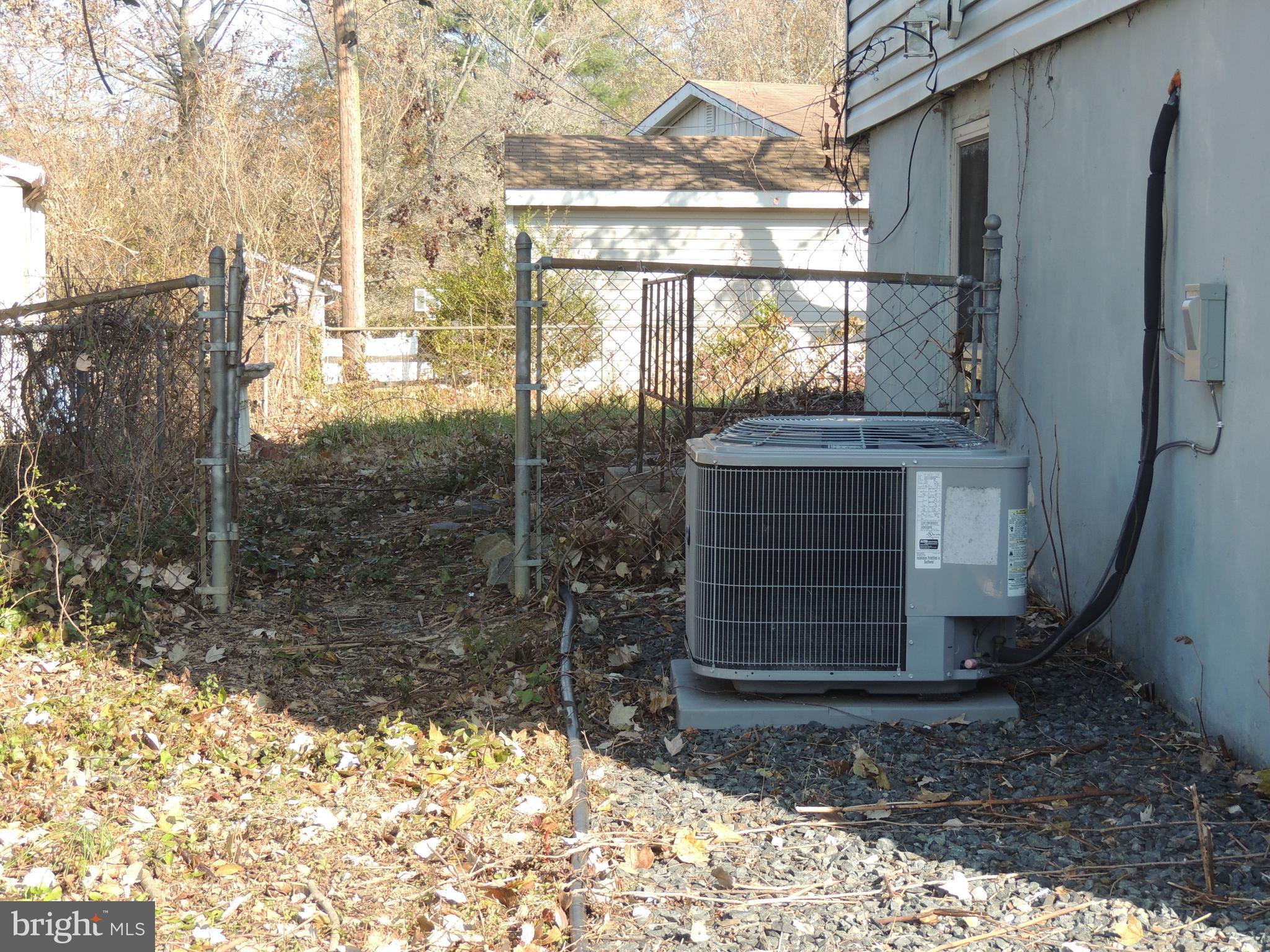 2402 Papaya Road Edgewood, MD 21040 - Photo 37 of 38 Gallery Image 37