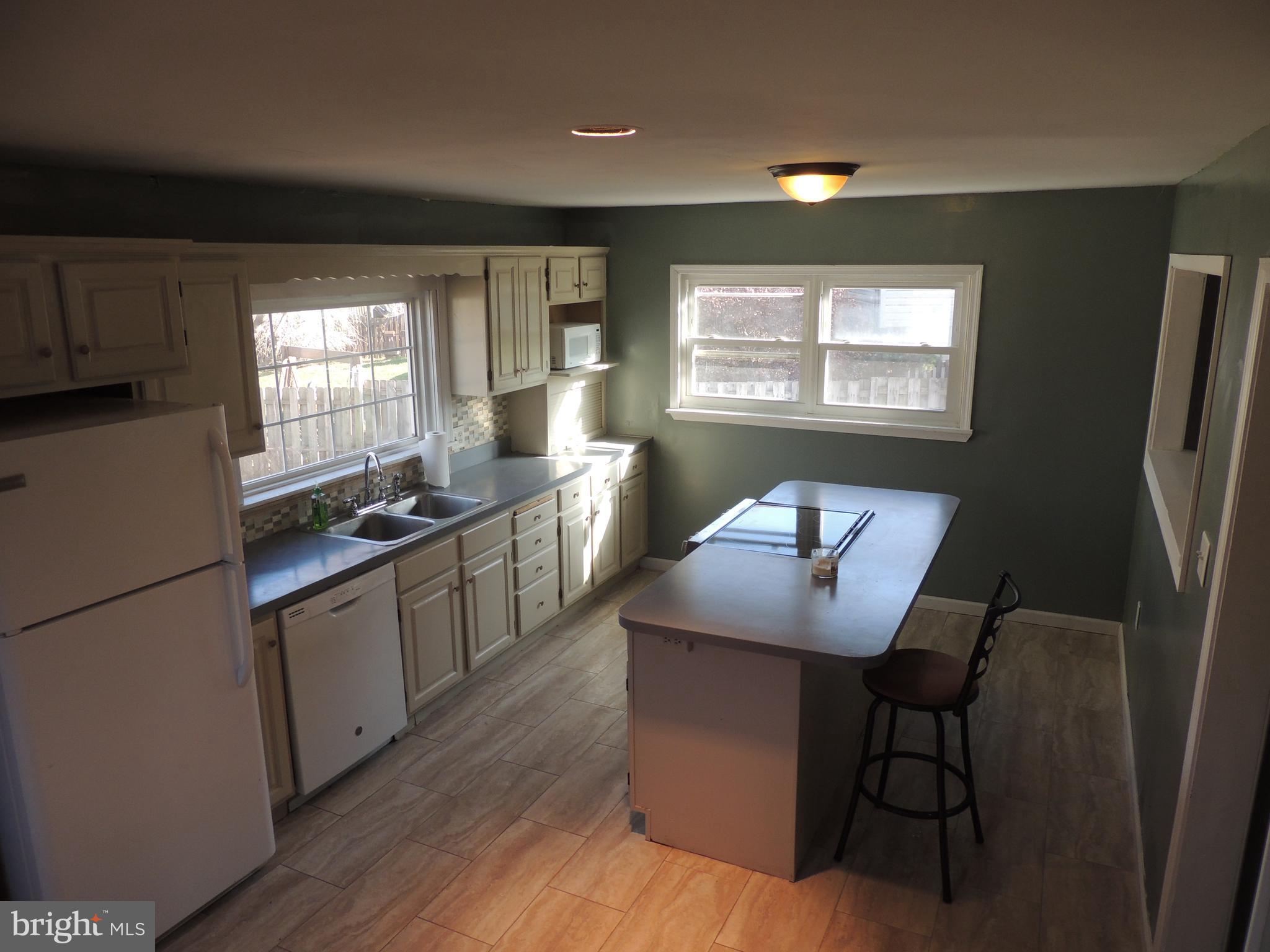 2402 Papaya Road Edgewood, MD 21040 - Photo 6 of 38 Kitchen