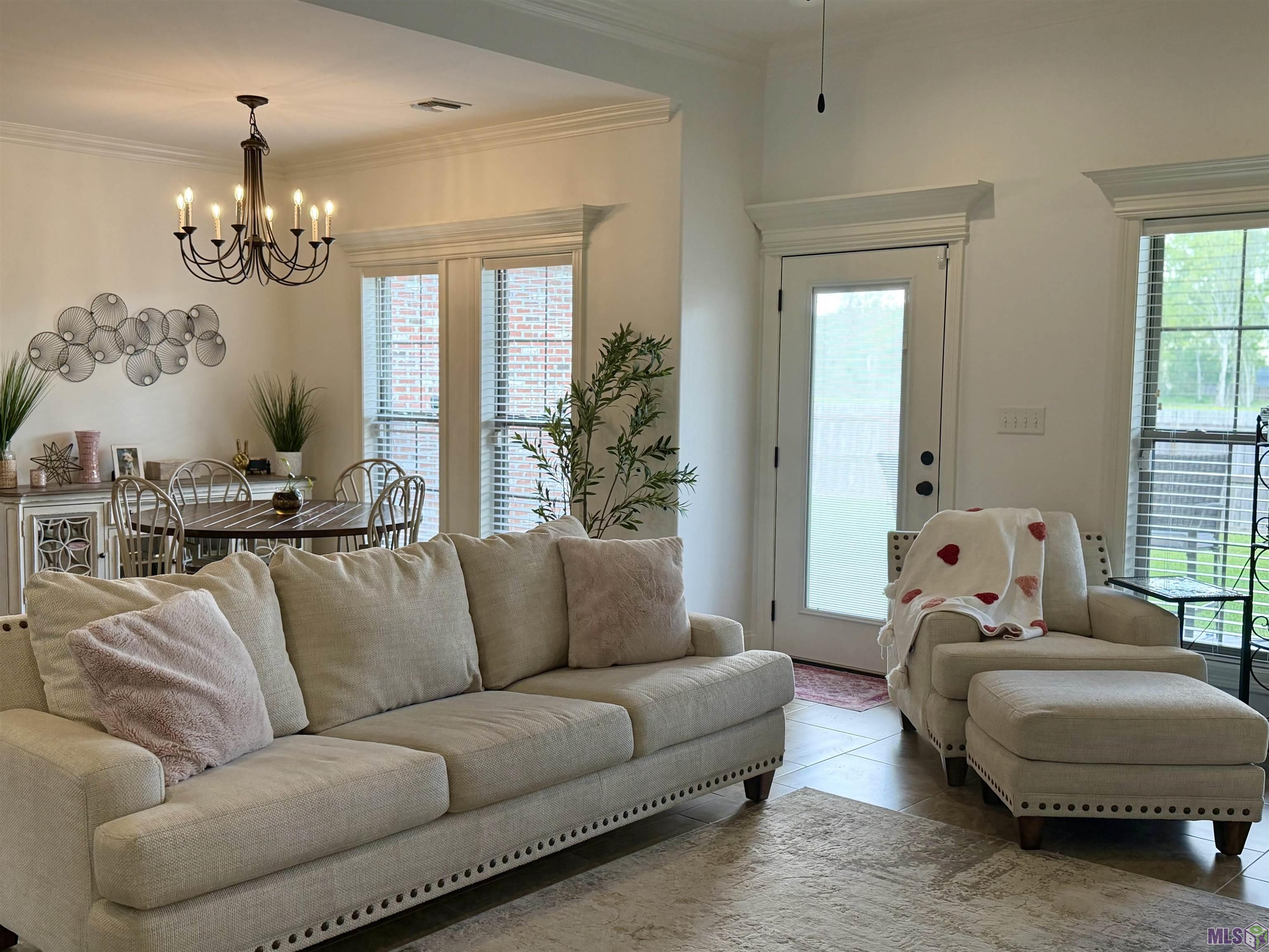 273 Rue Reece Houma, LA 70364 - Photo 2 of 26