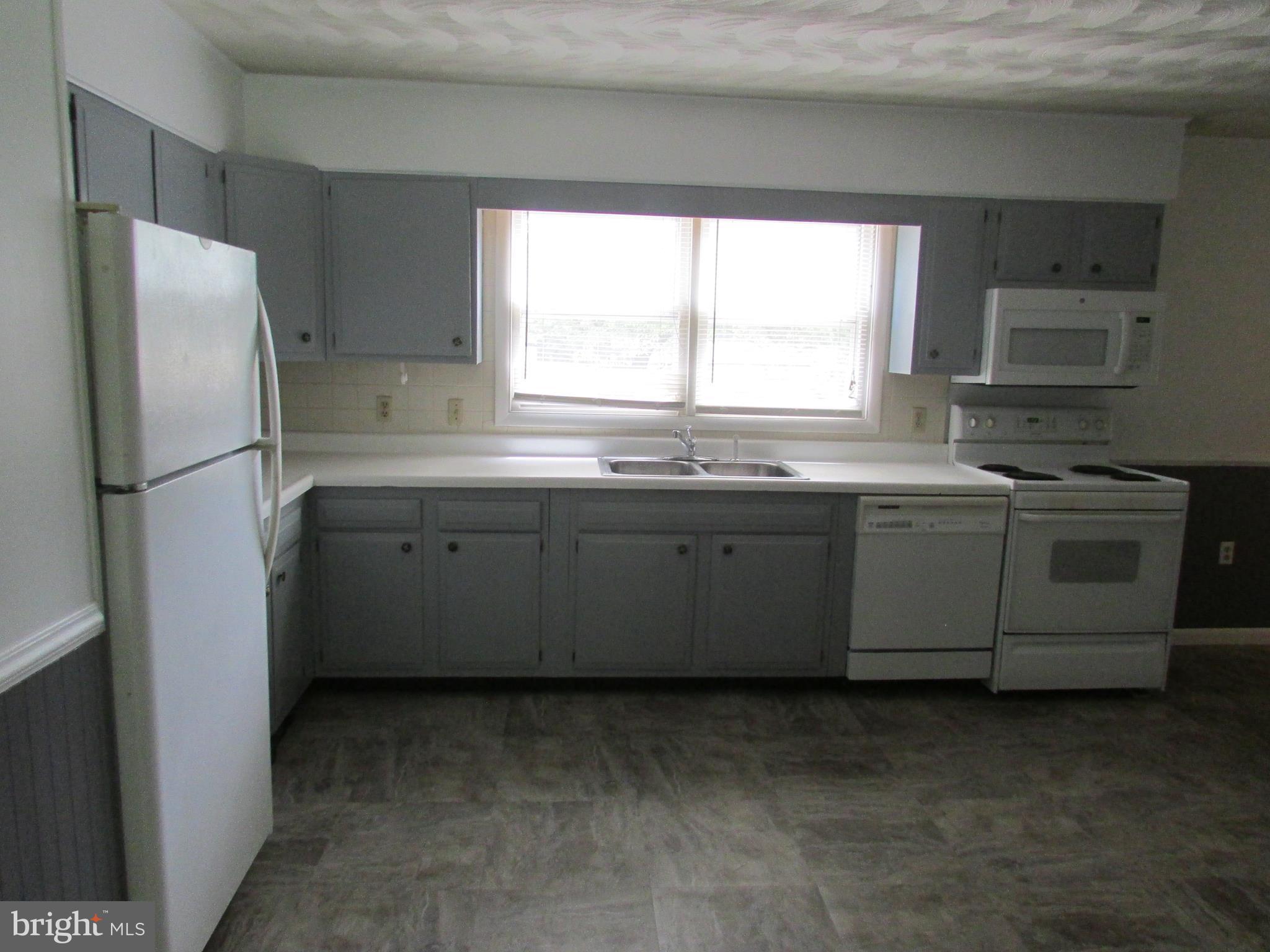 194 Rural Retreat Drive Ranson, WV 25438 - Photo 13 of 26 Kitchen