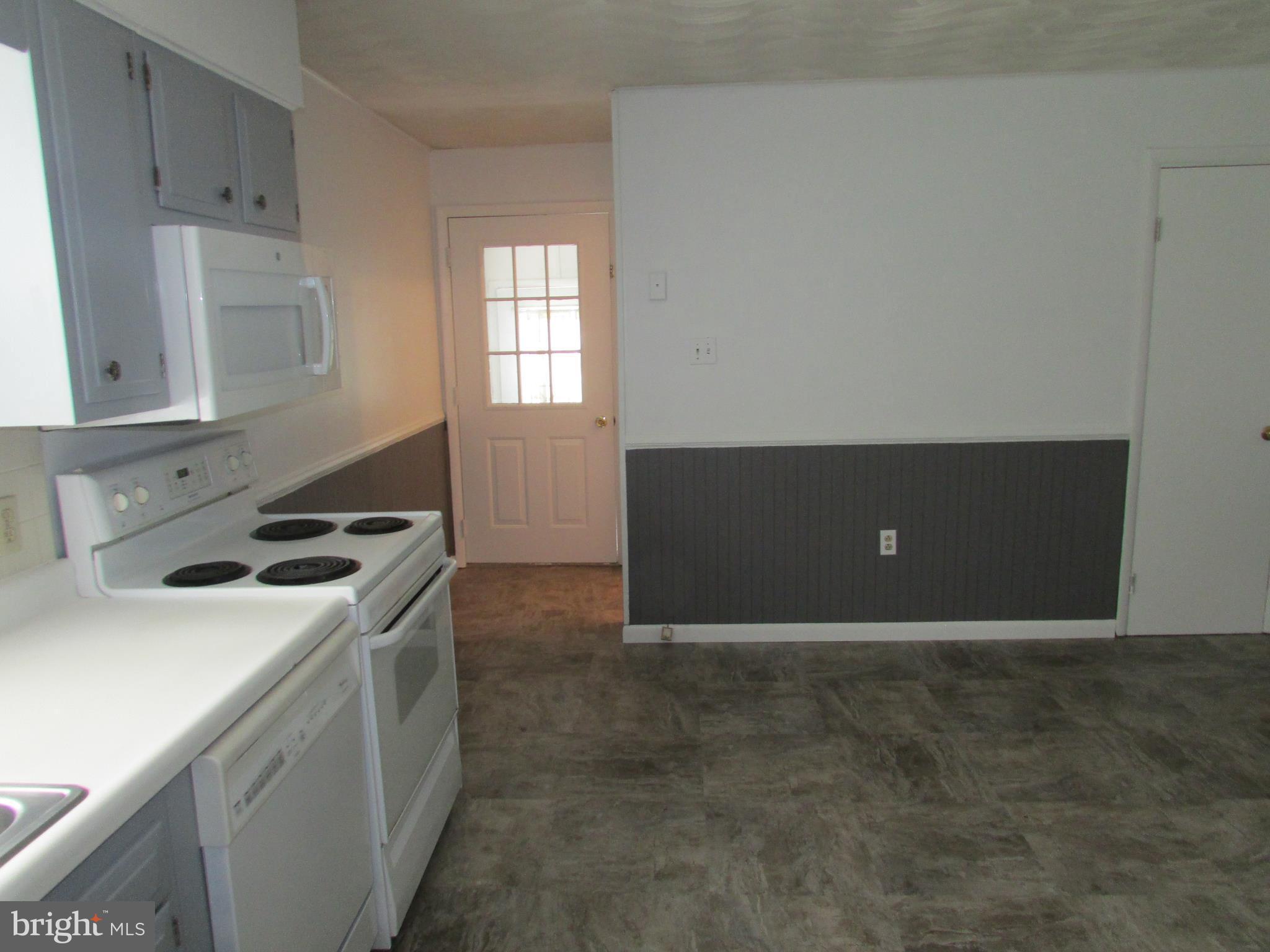 194 Rural Retreat Drive Ranson, WV 25438 - Photo 15 of 26 Kitchen