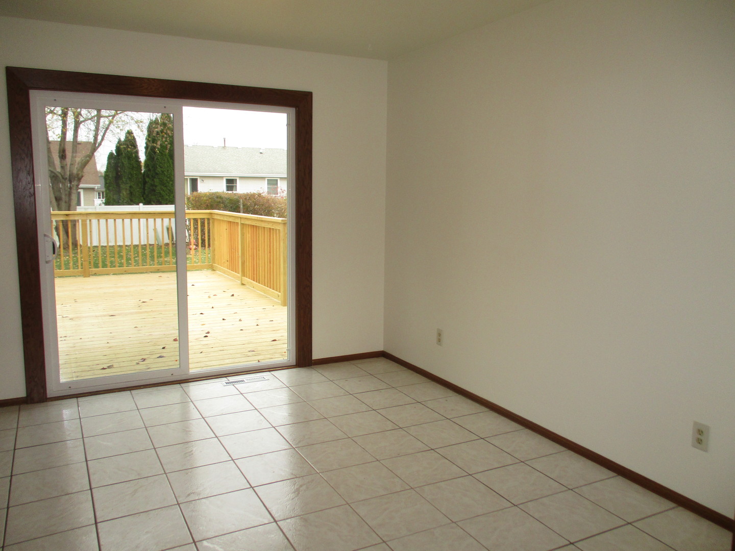 900 West McKinley Road Ottawa, IL 61350 - Photo 4 of 22 Gallery Image 4