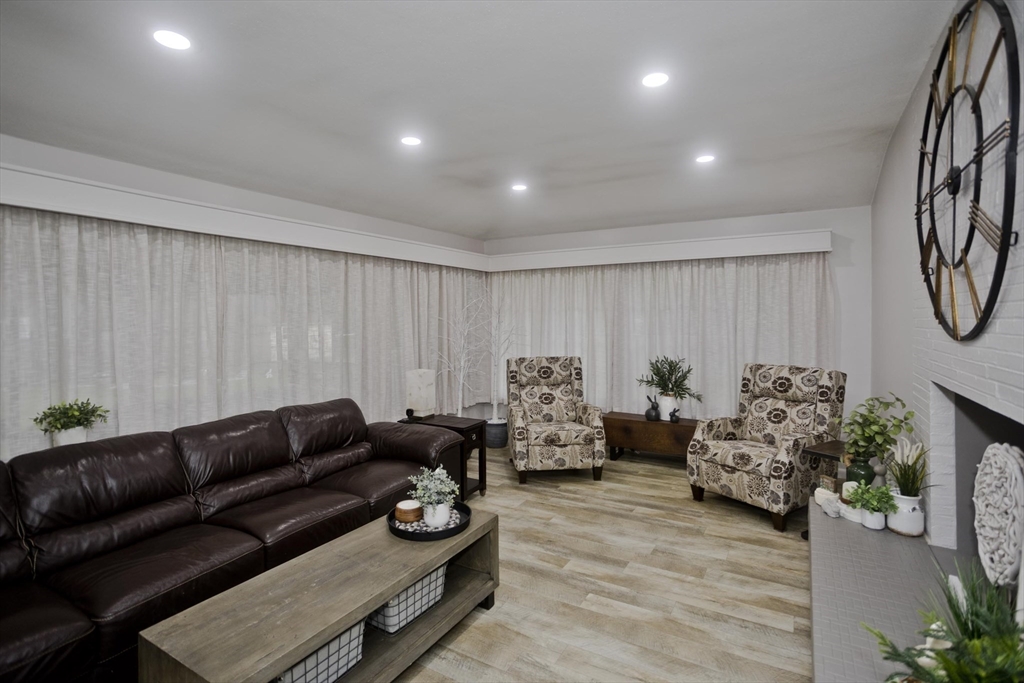 63 Pine Acre Road Springfield, MA 01129 - Photo 11 of 34 Gallery Image 11