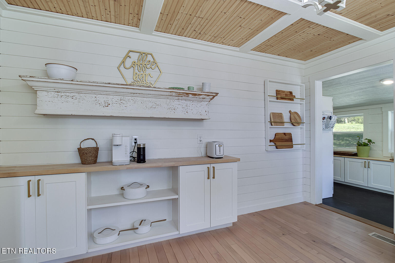 17716 Highway 58 Decatur, TN 37322 - Photo 14 of 35 14_StateHwy58N_17716_Kitchen02