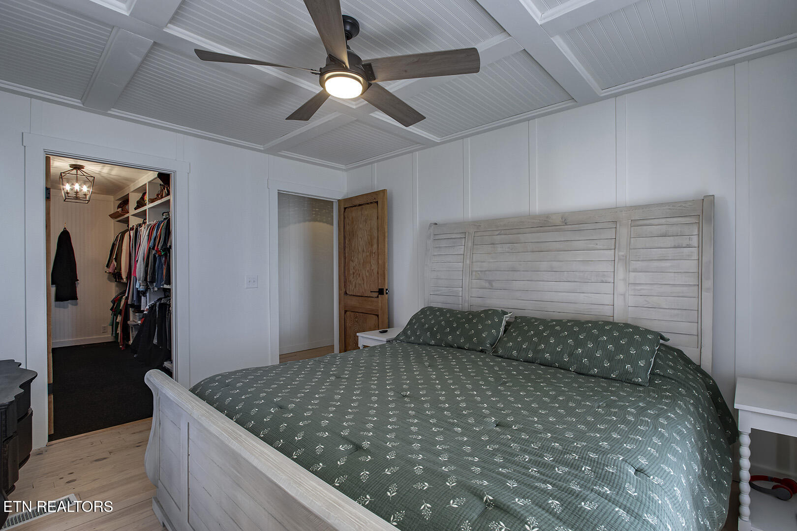 17716 Highway 58 Decatur, TN 37322 - Photo 27 of 35 27_StateHwy58N_17716_MasterBedroom02