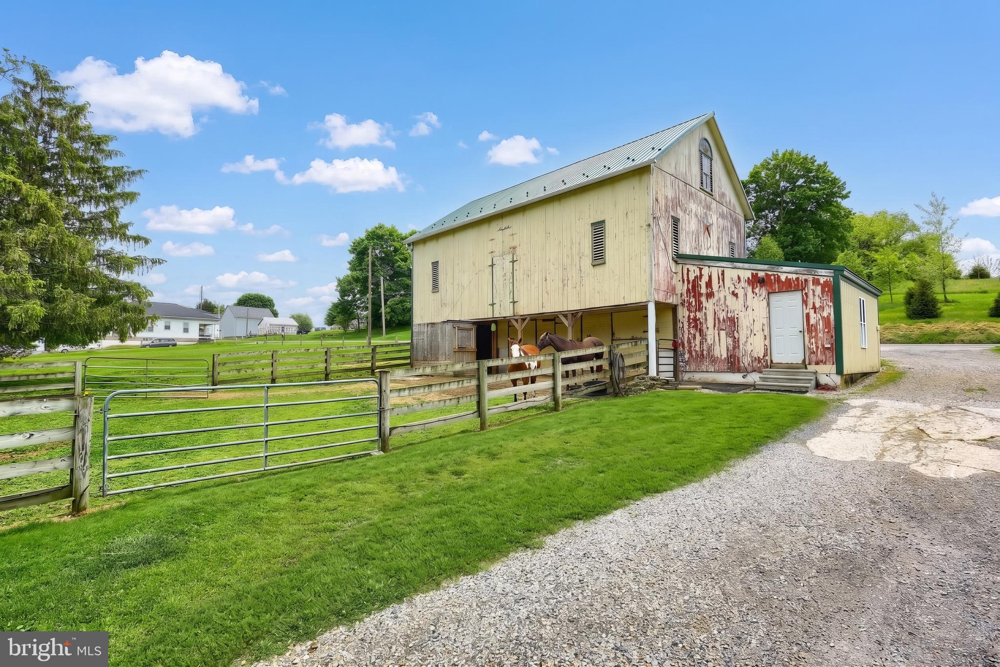 1425 Sunnyside Road Spring Grove, PA 17362 - Photo 49 of 74 Gallery Image 49