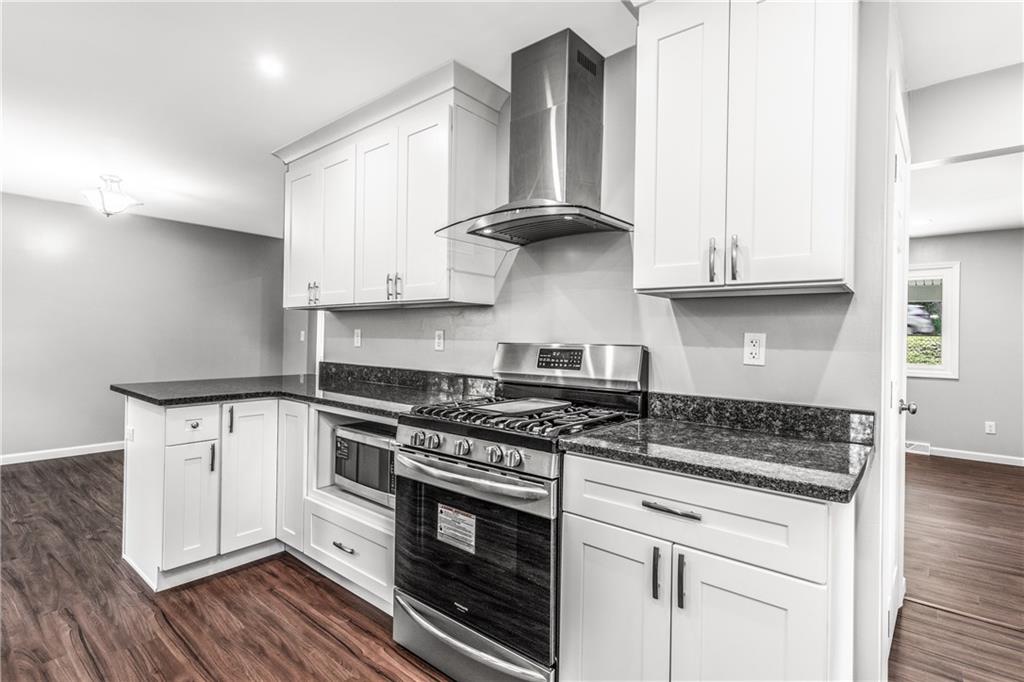 2341 West Hardies Road Gibsonia, PA 15044 - Photo 11 of 22 Kitchen can be eat-in. Island has seating for 2.