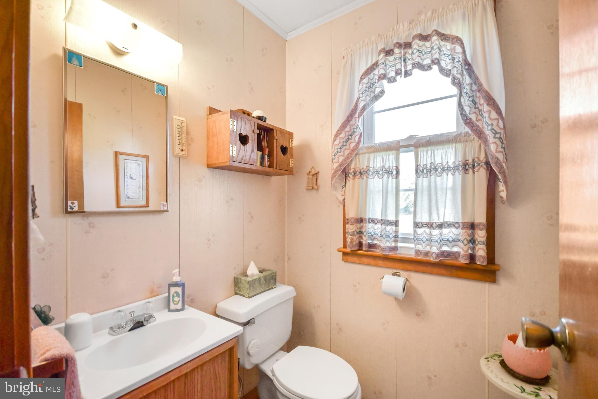 1434 Honda Road Hanover, PA 17331 - Photo 31 of 45 Bath