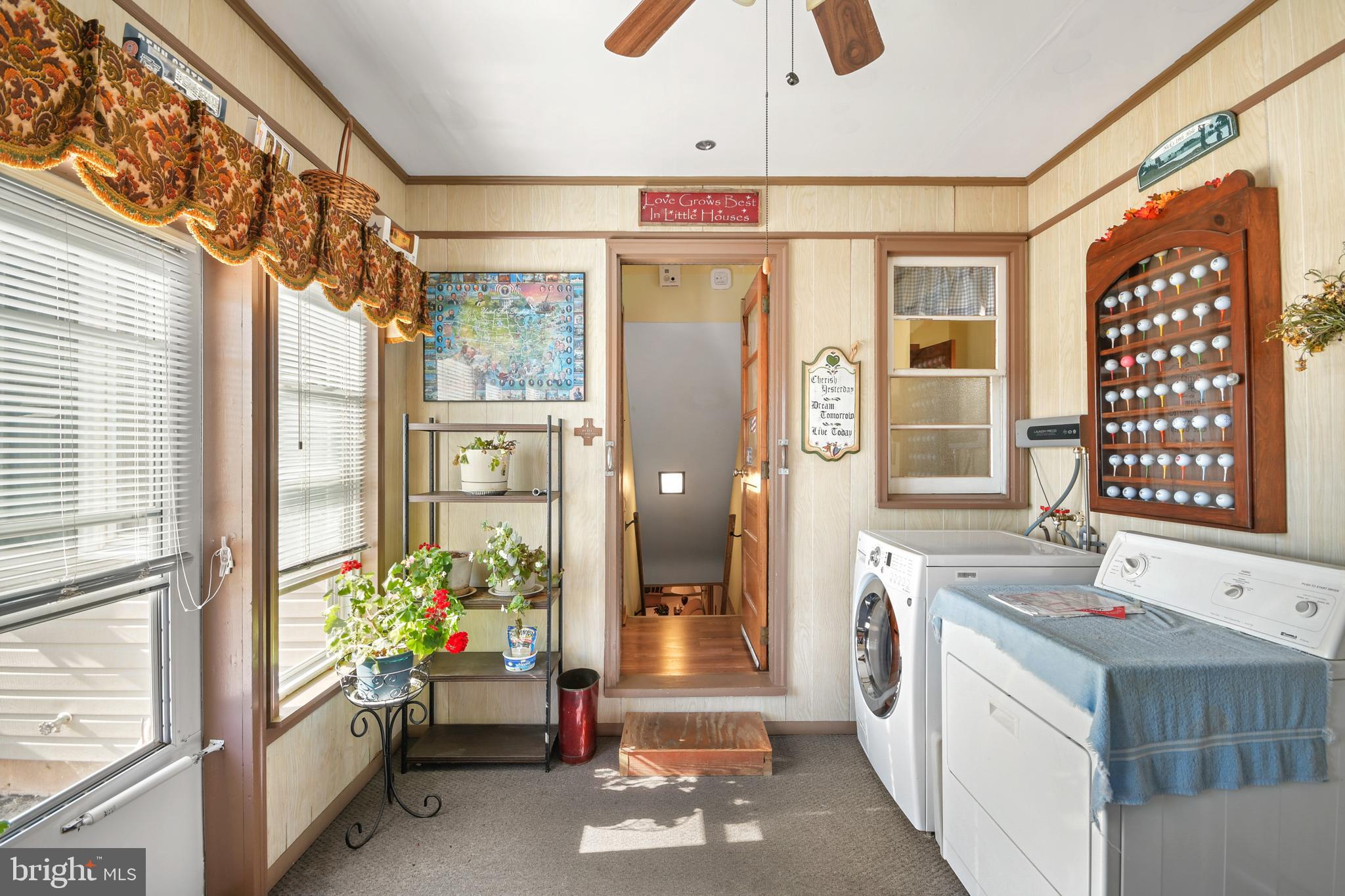 1434 Honda Road Hanover, PA 17331 - Photo 33 of 45 Laundry/Breezeway
