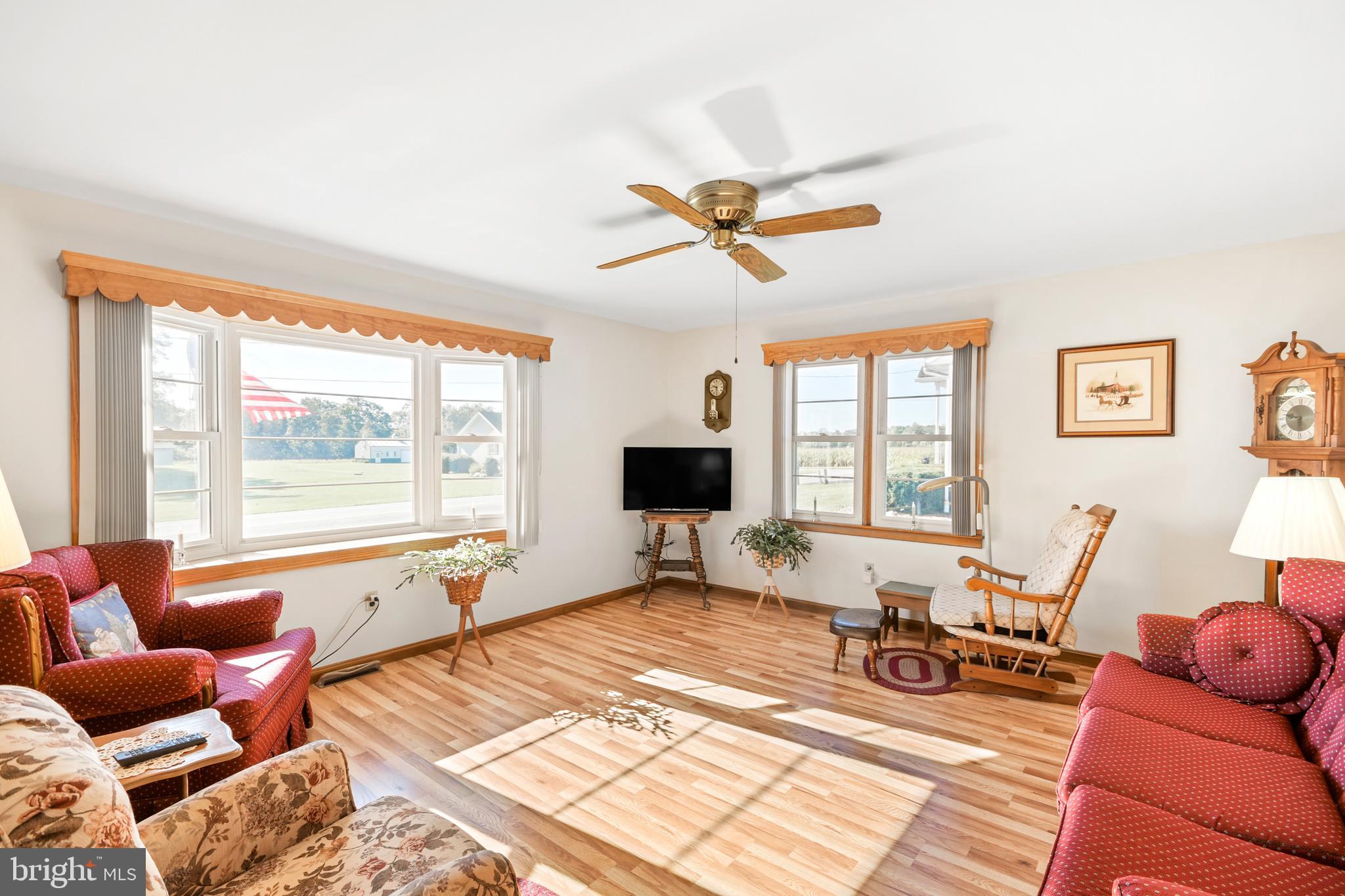 1434 Honda Road Hanover, PA 17331 - Photo 5 of 45 Large Family Room
