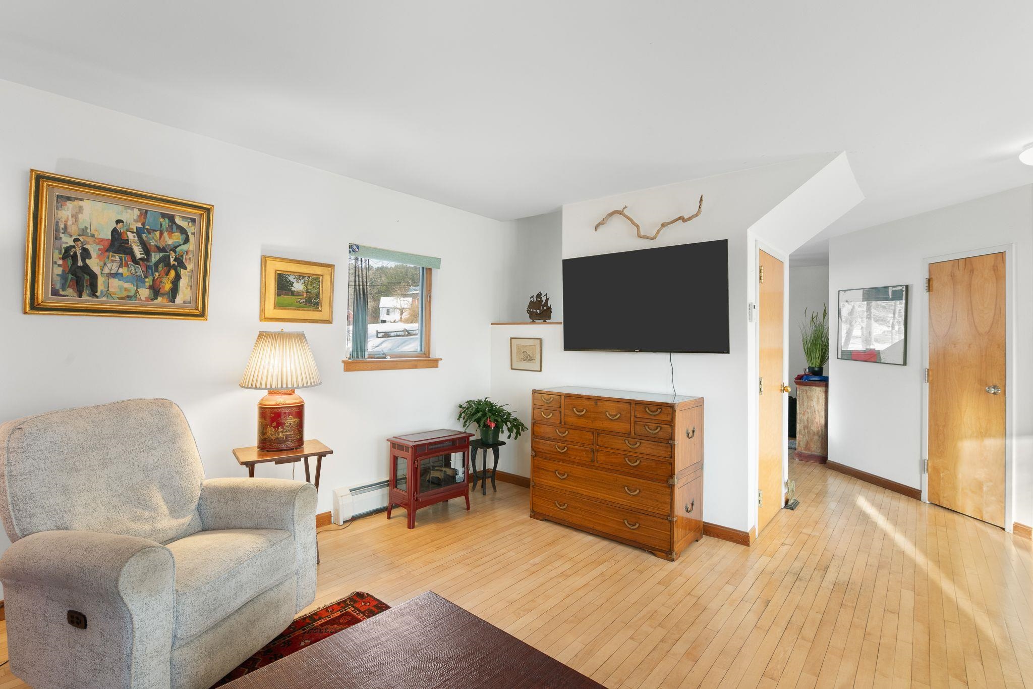 87 Orchard Street, Unit 87 Brattleboro, VT 05301 - Photo 10 of 27