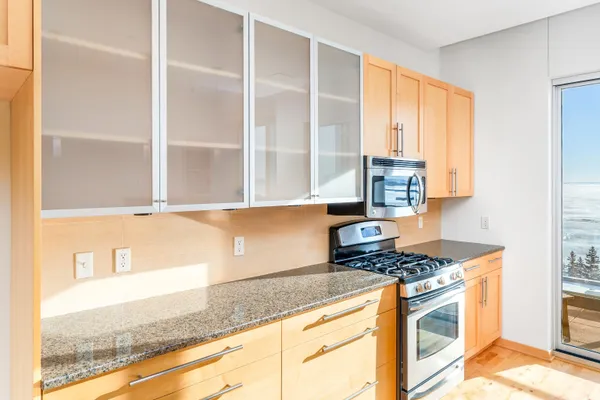 $750,000 | 311 East Superior Street, Unit 704, Duluth, MN 55802