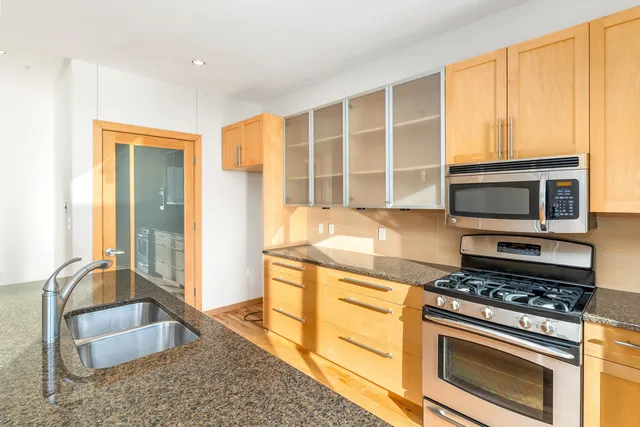 $750,000 | 311 East Superior Street, Unit 704, Duluth, MN 55802