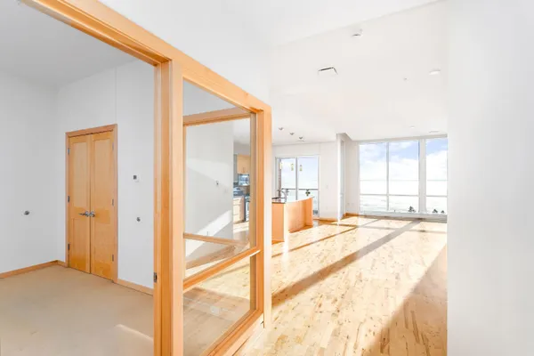 $750,000 | 311 East Superior Street, Unit 704, Duluth, MN 55802