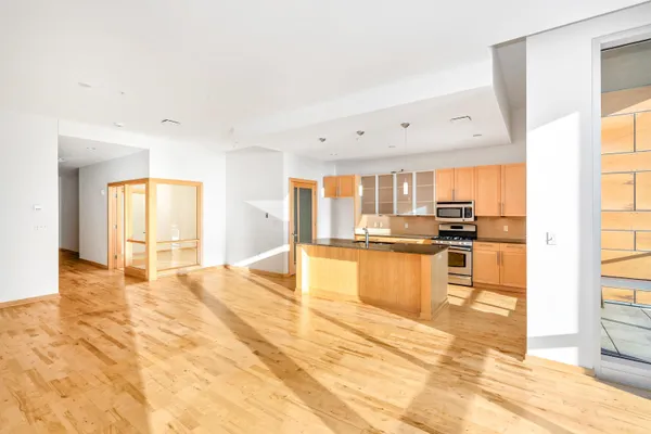 $750,000 | 311 East Superior Street, Unit 704, Duluth, MN 55802