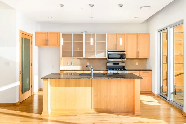 $750,000 | 311 East Superior Street, Unit 704, Duluth, MN 55802