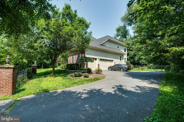 $1,679,000 | 10002 Courthouse Road, Vienna, VA 22181