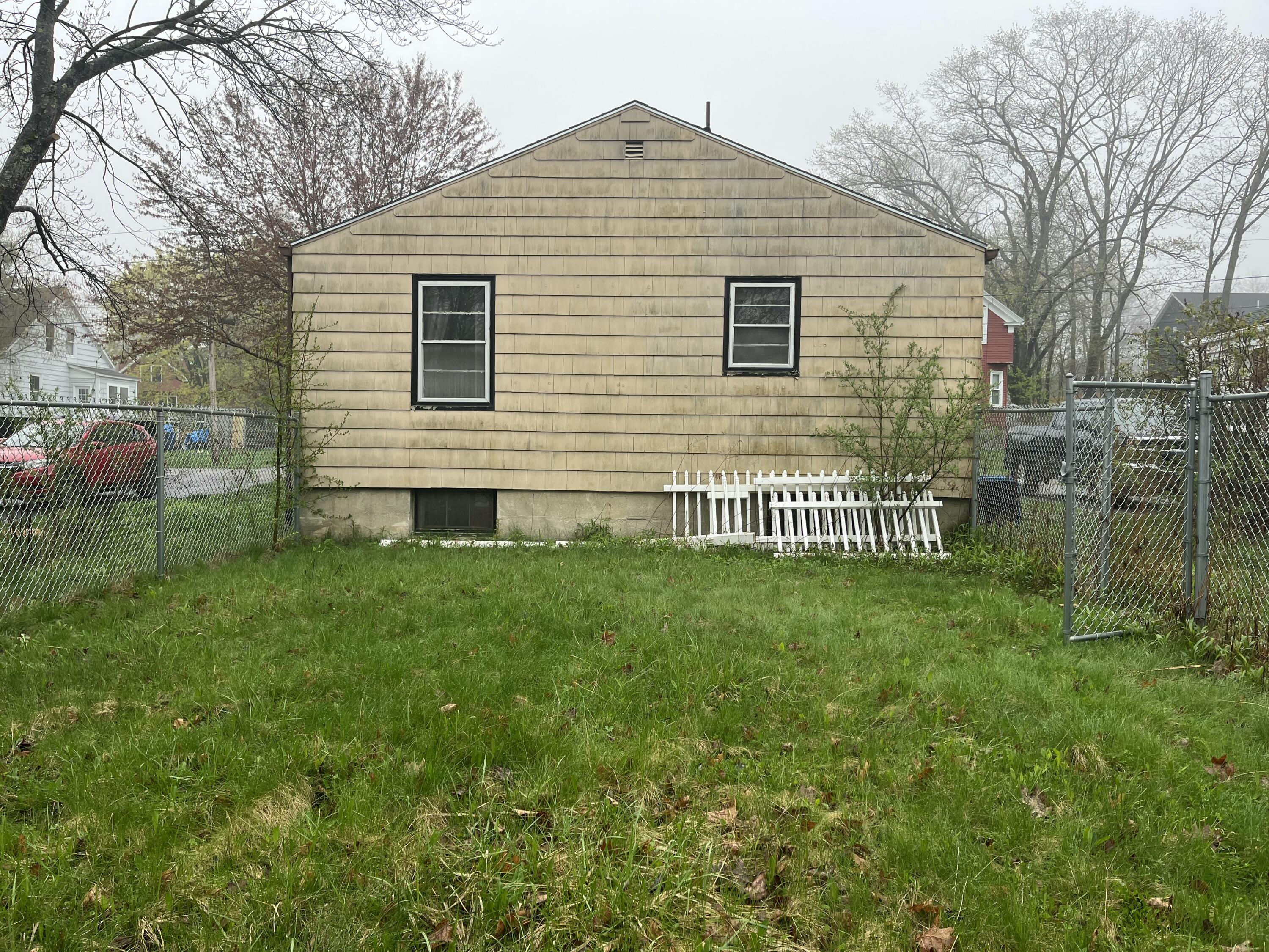 77 Edgewood Avenue Portland, ME 04103 - Photo 15 of 16 IMG_6821