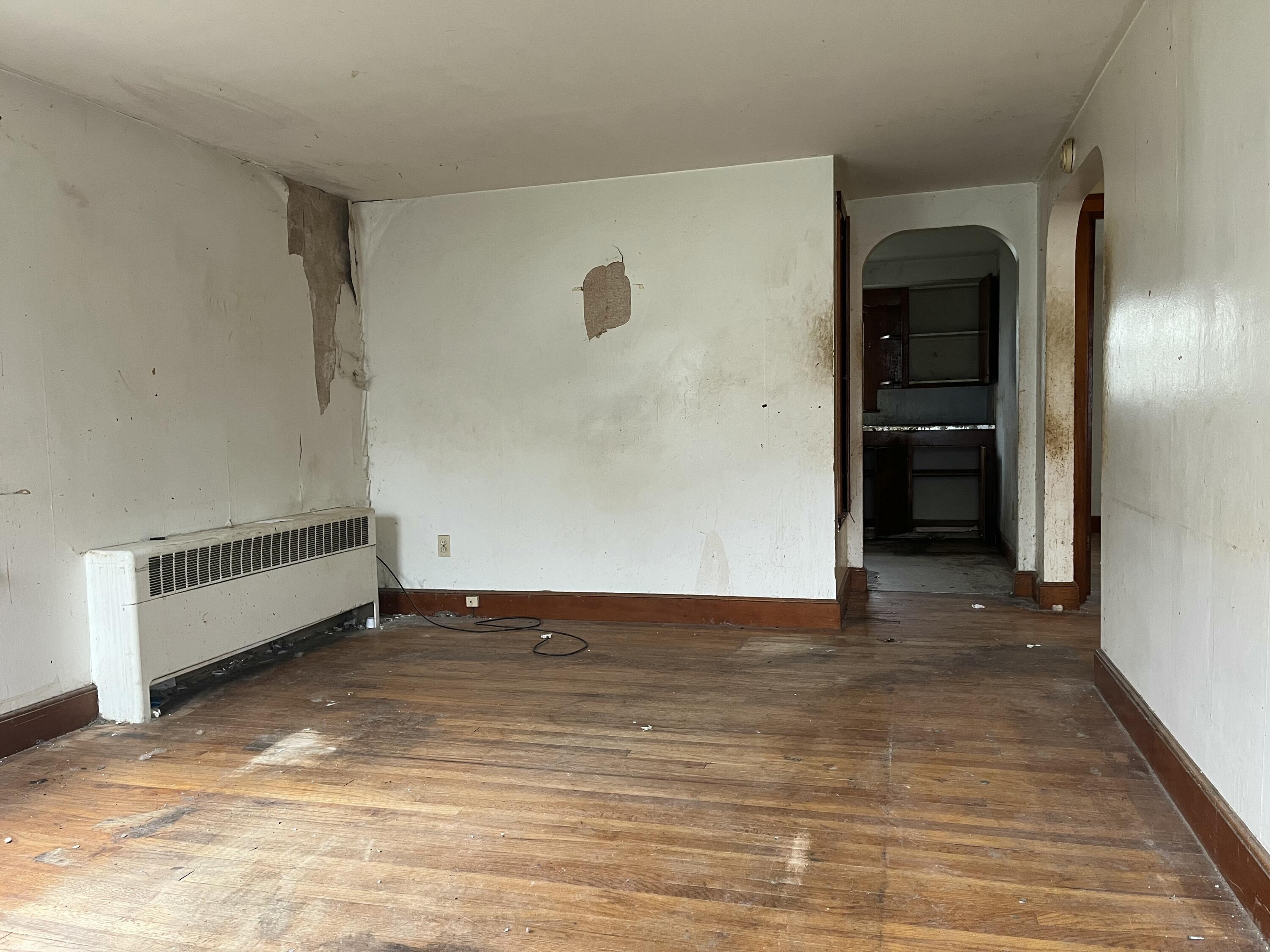 77 Edgewood Avenue Portland, ME 04103 - Photo 4 of 16 IMG_6819