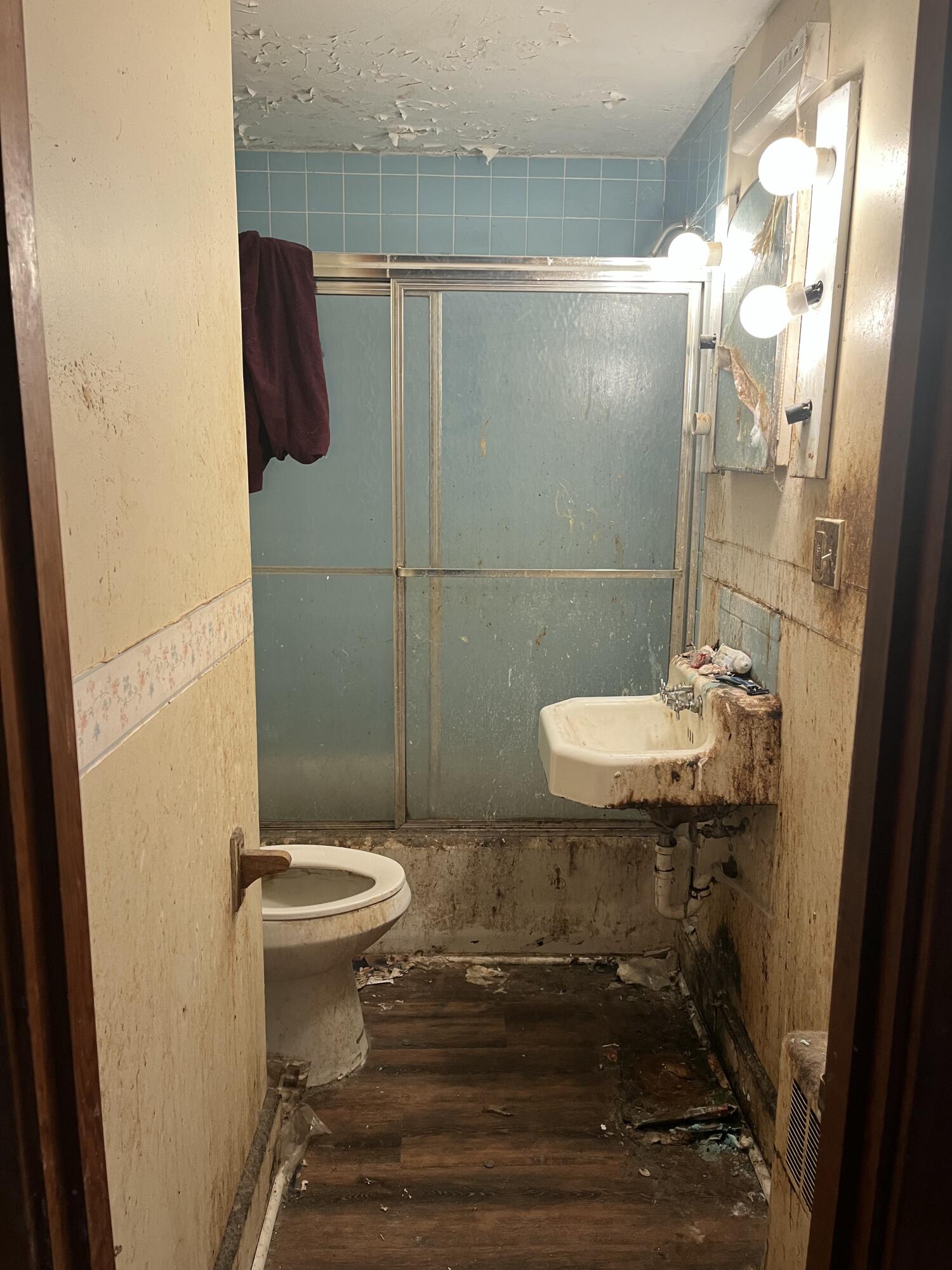 77 Edgewood Avenue Portland, ME 04103 - Photo 8 of 16 IMG_6816