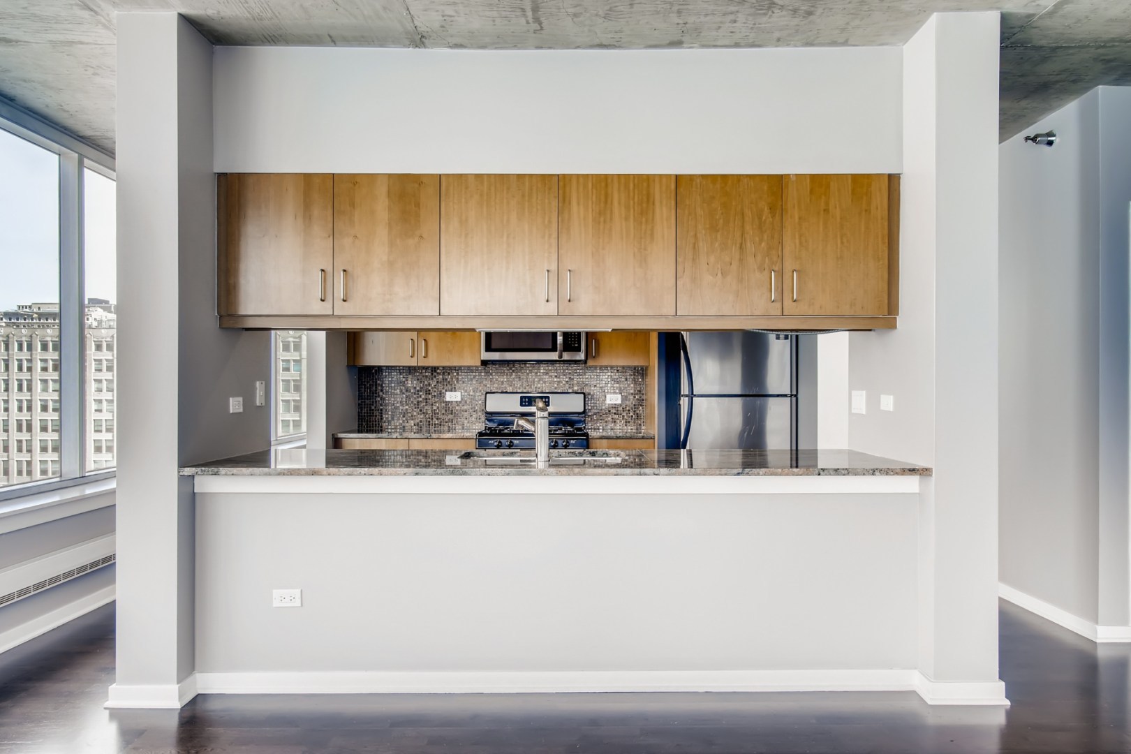 611 South Wells Street, Unit 1003 Chicago, IL 60607 - Photo 12 of 35