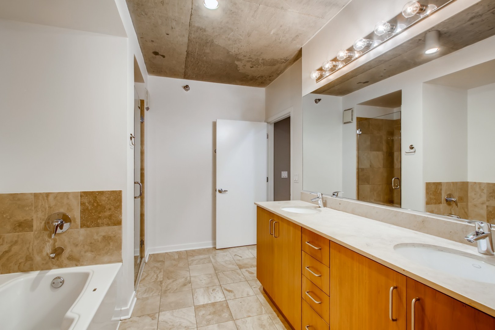 611 South Wells Street, Unit 1003 Chicago, IL 60607 - Photo 18 of 35