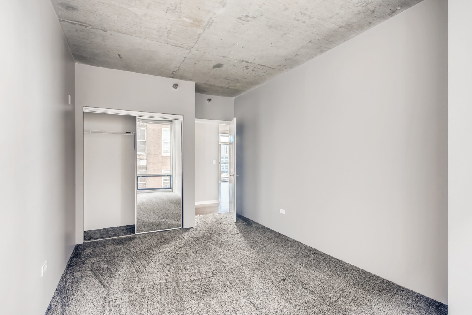 611 South Wells Street, Unit 1003 Chicago, IL 60607 - Photo 22 of 35