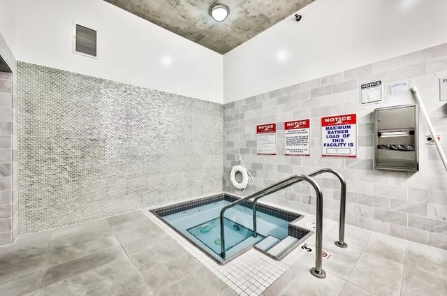 611 South Wells Street, Unit 1003 Chicago, IL 60607 - Photo 30 of 35