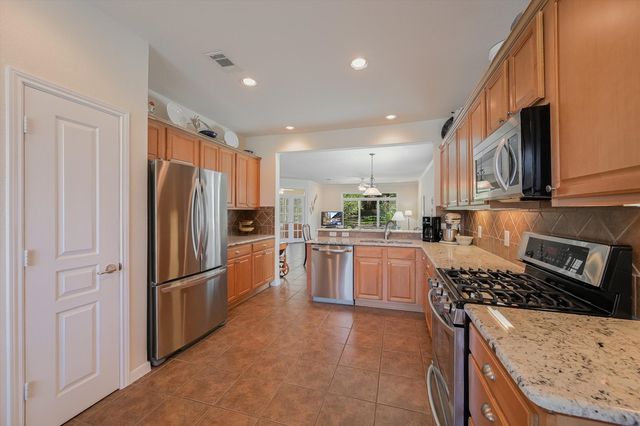 102 Yosemite Road Georgetown, TX 78633 - Photo 11 of 29 Gallery Image 11