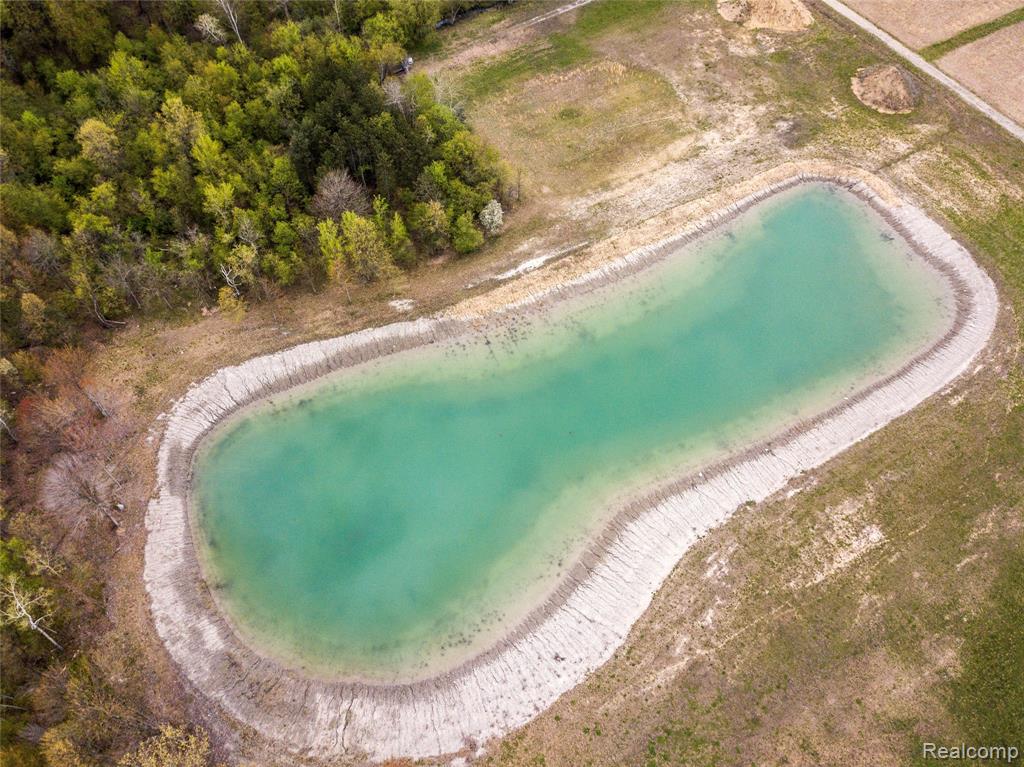 2250 South Hemlock Road Hemlock, MI 48626 - Photo 6 of 10