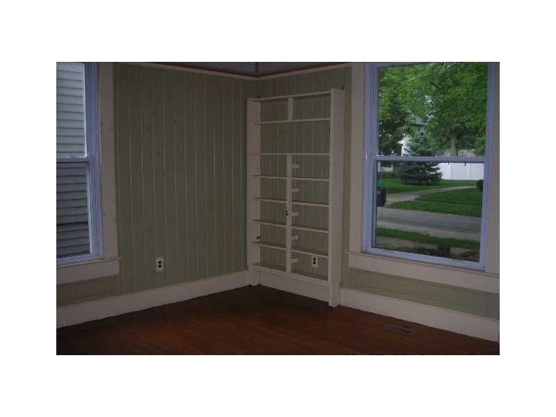 217 West Street Pendleton, IN 46064 - Photo 3 of 11 Gallery Image 3