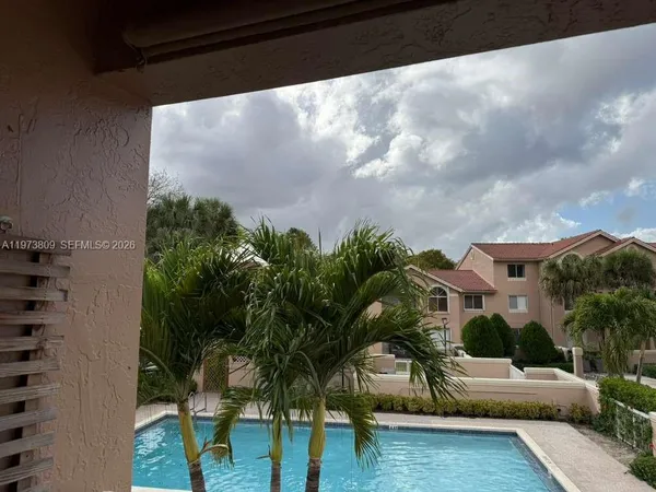 $290,000 | 10630 Southwest 157th Court, Unit 202, Miami, FL 33196