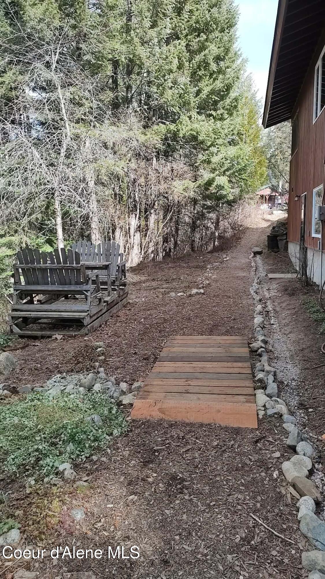 476 Clinton Avenue Coolin, ID 83821 - Photo 9 of 29 Walkway