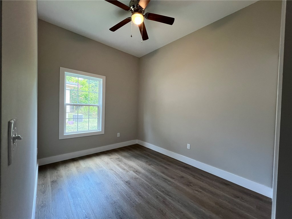 307 Hunter Street Seneca, SC 29678 - Photo 15 of 20