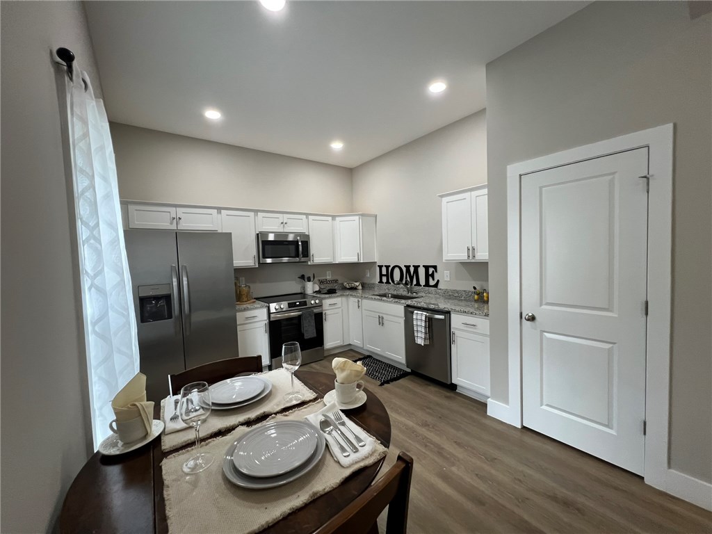 307 Hunter Street Seneca, SC 29678 - Photo 5 of 20