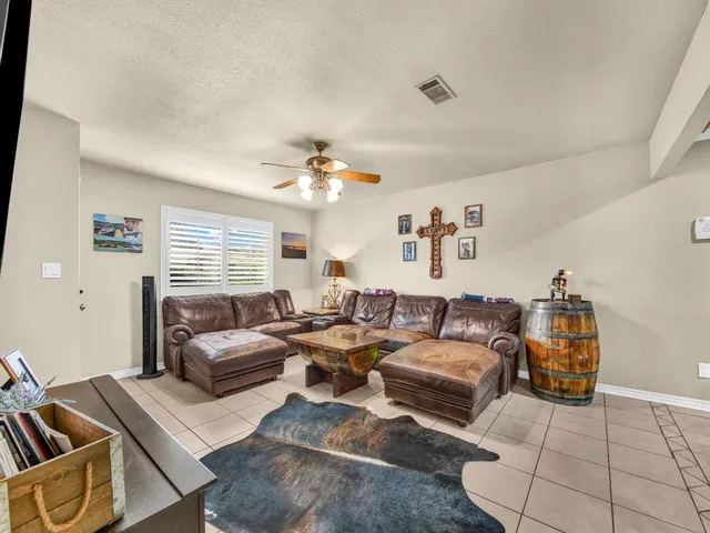 $309,000 | 325 Huggins Drive, Springtown, TX 76082