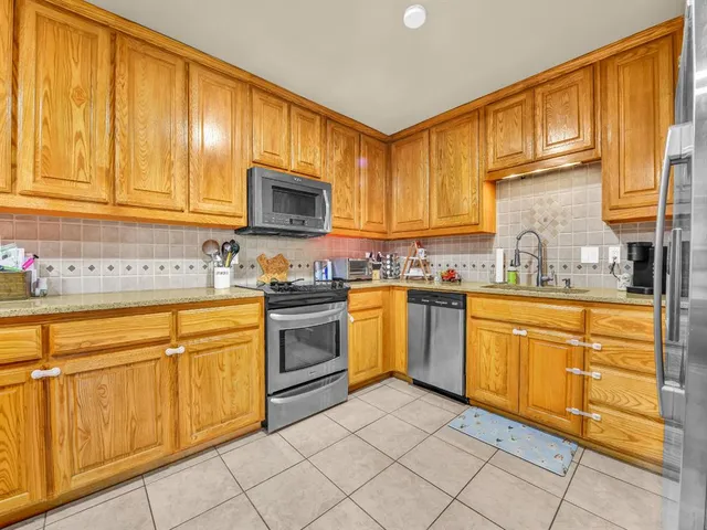 $309,000 | 325 Huggins Drive, Springtown, TX 76082