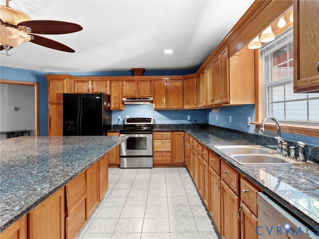 9402 Dry Creek Road Chesterfield, VA 23832 - Photo 13 of 46